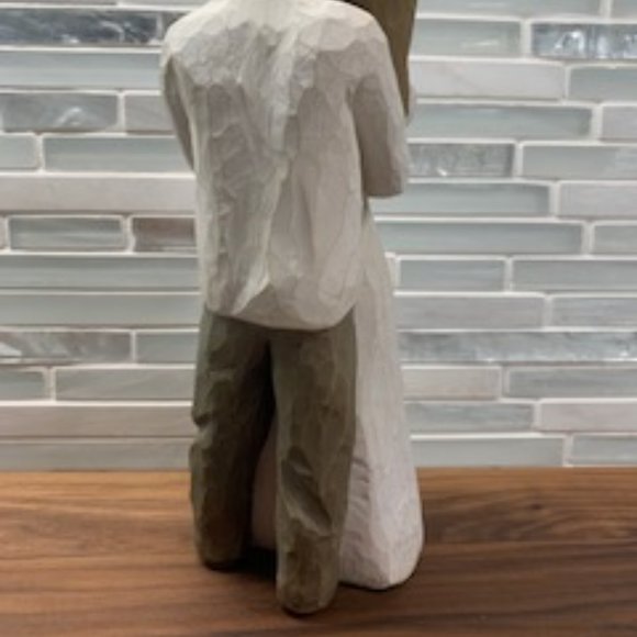 Willow Creek - Together 9" Hand Painted Resin Figure - Picture 8 of 8